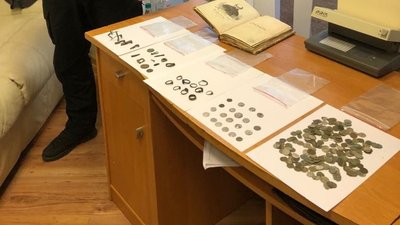 СБУ запобігла вивезенню "Кобзаря", надрукованого за життя Шевченка СБУ запобігла вивезенню "Кобзаря", надрукованого за життя Шевченка