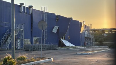 У Миколаєві пошкоджено гіпермаркет Метро