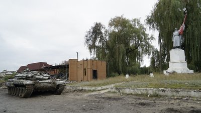 Двох жителів Ізюма підозрюють у роботі на окупантів