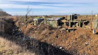 Протягом місяця знешкодили понад 600 "сюрпризів" на двох гектарах території Херсонщини — розміновують вибухотехніки НГУ Протягом місяця знешкодили понад 600 "сюрпризів" на двох гектарах території Херсонщини — розміновують вибухотехніки НГУ