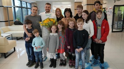 Розрив товстої кишки та сепсис: львівські медики врятували батька 10 дітей