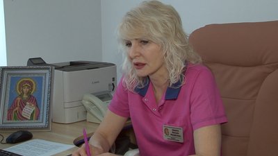 Лікарі-переселенці працевлаштувалися в черкаській лікарні Лікарі-переселенці працевлаштувалися в черкаській лікарні