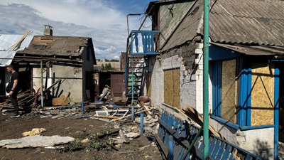 Військові РФ атакували безпілотником приватний сектор у Запоріжжі