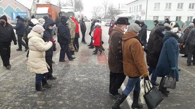 На Буковині перекрили дорогу міжнародного значення: вимагають знизити ціну на газ На Буковині перекрили дорогу міжнародного значення: вимагають знизити ціну на газ