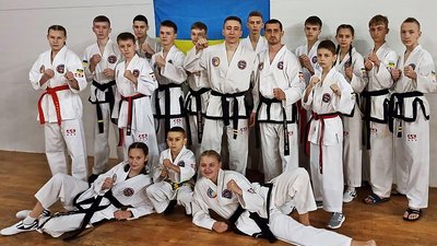 Кропивничани виграли золоті та срібні медалі Кубку світу з таеквон-до