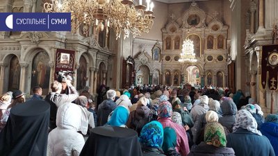 Сумами пройшла Хресна хода на честь чудодійної ікони Корсунської Богоматері (ФОТО) Сумами пройшла Хресна хода на честь чудодійної ікони Корсунської Богоматері (ФОТО)
