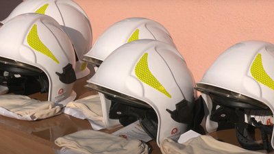 Рятувальники двох громад на Харківщині отримали нове спорядження від польських колег Рятувальники двох громад на Харківщині отримали нове спорядження від польських колег