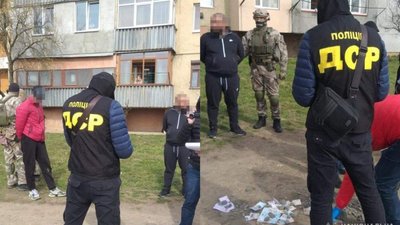 На Закарпатті викрили групу на вимаганні неіснуючих боргів. Серед них — в'язень