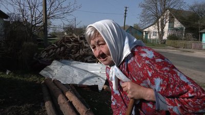 Загинула викладачка музшколи, двоє чоловіків — у лікарні: наслідки обстрілу Семенівки, яка двічі за день була під вогнем Загинула викладачка музшколи, двоє чоловіків — у лікарні: наслідки обстрілу Семенівки, яка двічі за день була під вогнем