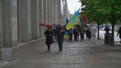 У Дніпрі влаштували ходу до Дня пам'яті та примирення, — фоторепортаж У Дніпрі влаштували ходу до Дня пам'яті та примирення, — фоторепортаж