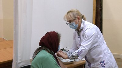 На Івано-Франківщині за добу медики проти COVID-19 вакцинували 3 086 людей