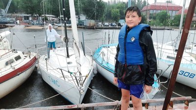 Попри вітер та дощ: у Миколаєві відбулась регата на Кубок Євгена Голікова