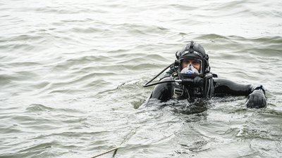 На Тернопільському ставі рятувальники шукали зниклого рибалку