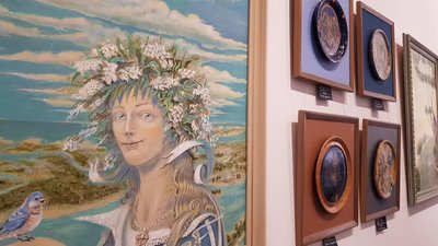 "Україно-квіткова краса": у Мукачеві відкрили творчу виставку до 30-річчя Незалежності