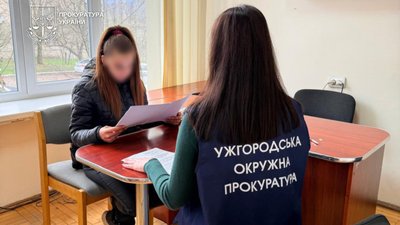 Судитимуть 21-річну жінку, яку підозрюють у невиконанні батьківських обов’язків
