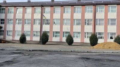 Замість двох корпусів – руїни. У Миколаєві планують відновити ліцей № 60 Замість двох корпусів – руїни. У Миколаєві планують відновити ліцей № 60