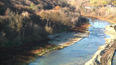 У Житомирі рік тому спустили воду з Тетерева: як змінилася річка за цей час У Житомирі рік тому спустили воду з Тетерева: як змінилася річка за цей час