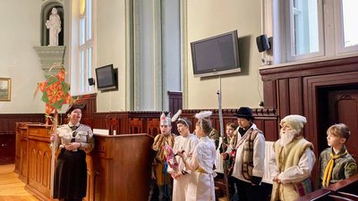 З янголами, пастушками та Залужним: як закарпатські пластуни зіграли вертеп