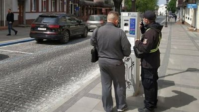 Рішення суду щодо безкоштовності парковок у Дніпрі «не набуло законної сили» – міська рада