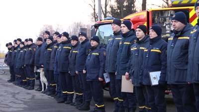 Рятувальники Вінниччини отримали нові спецавтомобілі та оснащення Рятувальники Вінниччини отримали нові спецавтомобілі та оснащення