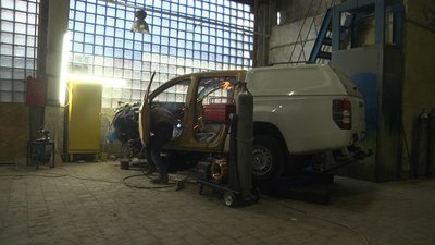На Львівщину релокували підприємство з виготовлення броньованих автомобілів На Львівщину релокували підприємство з виготовлення броньованих автомобілів