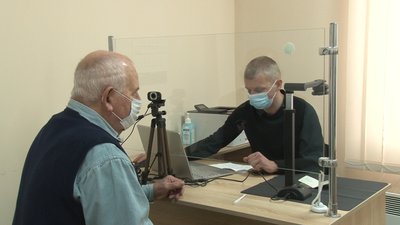 Картка пільговика: ужгородців почали вносити до єдиного реєстру Картка пільговика: ужгородців почали вносити до єдиного реєстру