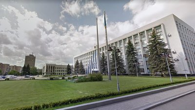 У Рівному витратять 3 мільйони на флагшток і прапор перед будівлею обласної влади У Рівному витратять 3 мільйони на флагшток і прапор перед будівлею обласної влади