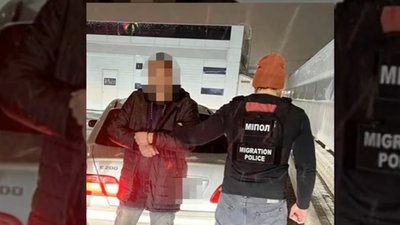 На Одещині затримали чоловіка, який вербував українців для незаконної роботи за кордоном – поліція