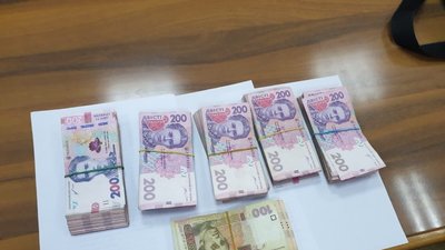 На одеській філії Укрзалізниці затримали двох посадовців на хабарях На одеській філії Укрзалізниці затримали двох посадовців на хабарях