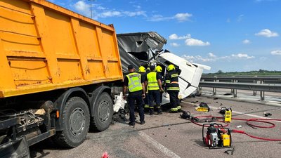 ДТП за участю двох вантажівок Жадківка ДТП за участю двох вантажівок Жадківка