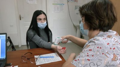 Понад 100 щеплень за день: як вакцинують проти COVID-19 в місті на Волині Понад 100 щеплень за день: як вакцинують проти COVID-19 в місті на Волині