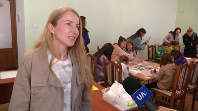 У Житомирі провели майстер-клас для дітей з розмальовування шоколадних яєць У Житомирі провели майстер-клас для дітей з розмальовування шоколадних яєць
