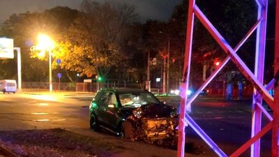 У ДТП в Одесі загинула людина, ще троє травмувалися У ДТП в Одесі загинула людина, ще троє травмувалися