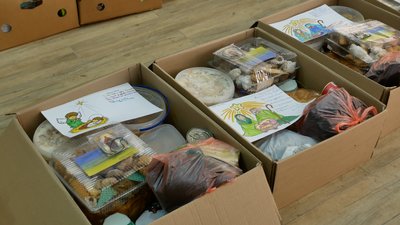 “Робимо кутю як вдома”: бійцям з Буковини волонтери відправили різдвяні страви на фронт “Робимо кутю як вдома”: бійцям з Буковини волонтери відправили різдвяні страви на фронт