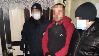 Застава 180 тисяч: підозрюваного у наркоторгівлі закарпатця взяли під варту Застава 180 тисяч: підозрюваного у наркоторгівлі закарпатця взяли під варту