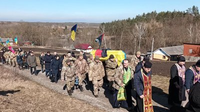 На Тернопільщині попрощалися із загиблим художником та бійцем Олегом Дробоцьким
