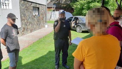 На Прикарпатті трьом чиновникам оголосили підозру у привласненні "повеневих коштів"