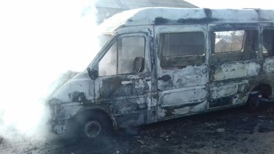 На Львівщині через пожежу трави згоріли три автобуси