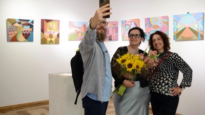 Виставка картин маріупольки Оксана Гнатишин