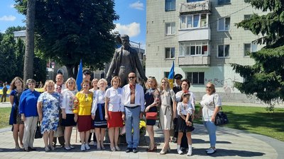 Житомиряни пройшлися вулицями міста патріотичною ходою "Твоя громадянська свідомість" Житомиряни пройшлися вулицями міста патріотичною ходою "Твоя громадянська свідомість"