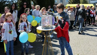 Збирали гроші на тепловізор: учні школи мистецтв на Тернопільщині організували музичний марафон Збирали гроші на тепловізор: учні школи мистецтв на Тернопільщині організували музичний марафон
