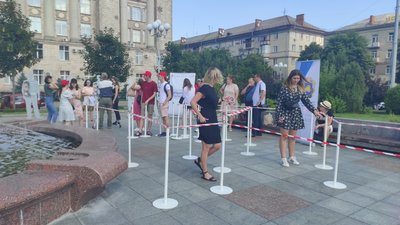 Пройти "лабіринт можливостей": у центрі Черкас відбулася акція
