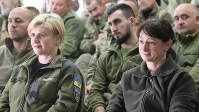 Святослав Вакарчук дав концерт для військовослужбовців 128-ї окремої гірсько-штурмової бригади Святослав Вакарчук дав концерт для військовослужбовців 128-ї окремої гірсько-штурмової бригади