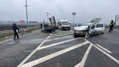 ДТП на Черкащині: один загиблий, п'ятеро — в лікарні ДТП на Черкащині: один загиблий, п'ятеро — в лікарні