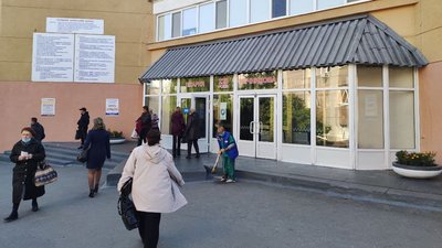 "Бракує апаратів ШВЛ". Гендиректор дніпровської лікарні про ситуацію з COVID-19