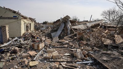 Обстріли та дронові атаки Херсона, втрати окупантів на півдні. 1496 день війни: основні події у Херсонській області