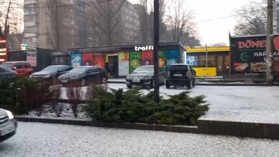 У Києві під час грози 29 березня випав град