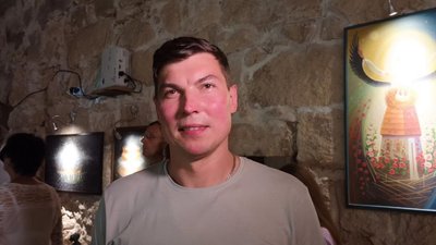 Устим Дябло, відвідувач артпростору "Український космос" Устим Дябло, відвідувач артпростору "Український космос"