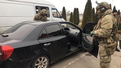 Стало відомо, кого силовики затримували у Сарнах Стало відомо, кого силовики затримували у Сарнах