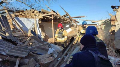 Загинули двоє людей. Вранці російські війська обстріляли Куцурубську громаду на Миколаївщині Загинули двоє людей. Вранці російські війська обстріляли Куцурубську громаду на Миколаївщині